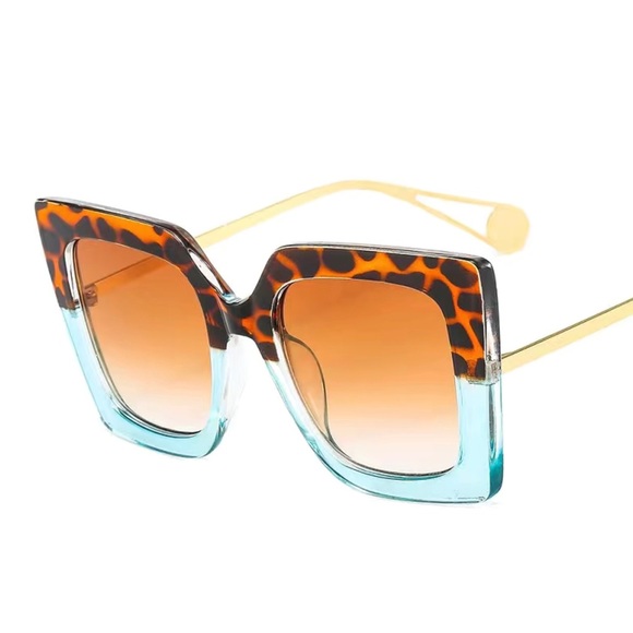 Accessories - NWT Leopard & Blue Sunglasses